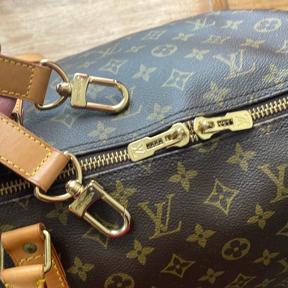 Louis Vuitton Bandouliere Keepall 60 Travel Bag - Picture 7 of 17